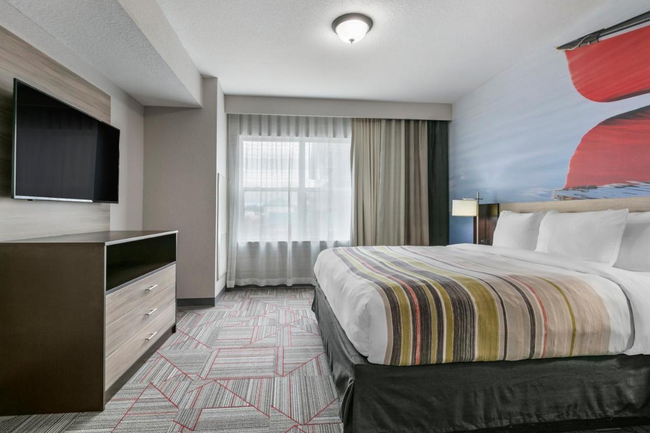 Clarion Pointe Columbus-Bradley Park Hotel Buitenkant foto