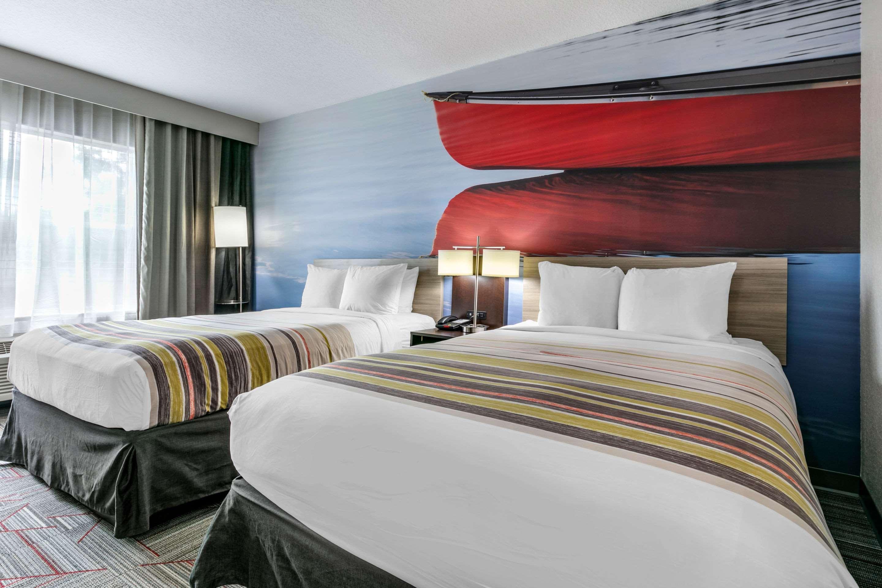 Clarion Pointe Columbus-Bradley Park Hotel Buitenkant foto