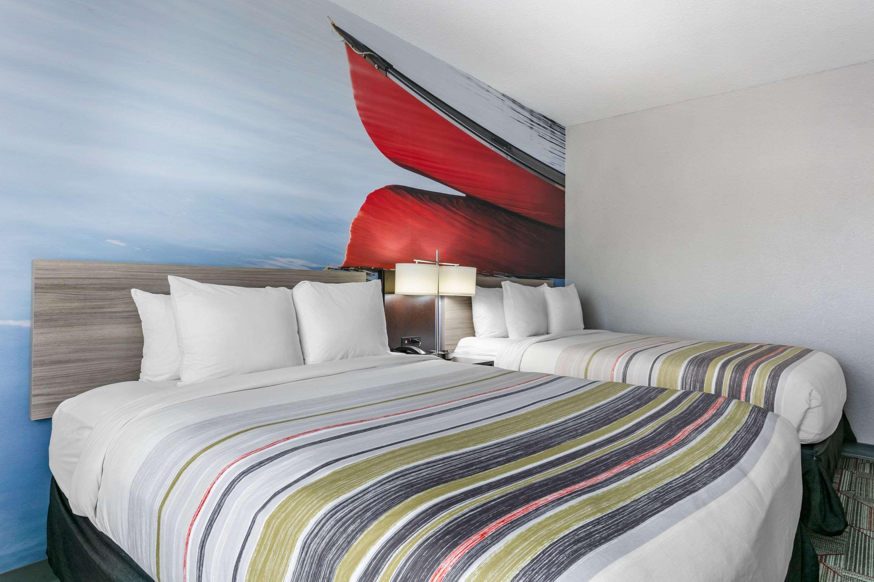 Clarion Pointe Columbus-Bradley Park Hotel Buitenkant foto