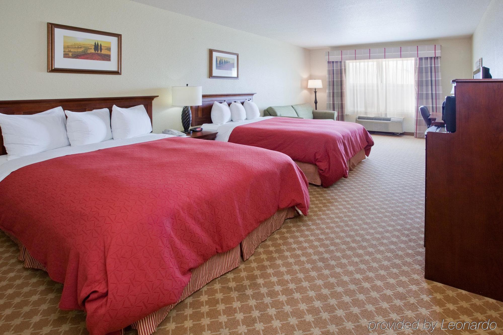 Clarion Pointe Columbus-Bradley Park Hotel Kamer foto
